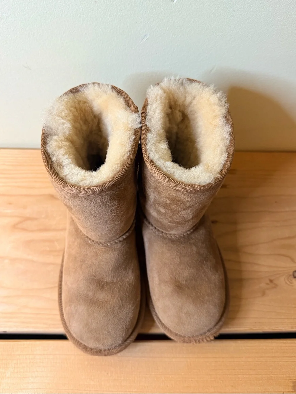 Ugg Kid's Classic II Boot 1017703K Chestnut Brown Suede / Size 12 Warm Cozy Boho